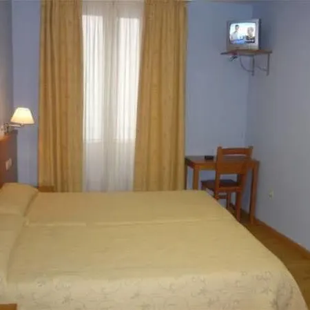 Castilla Отель *